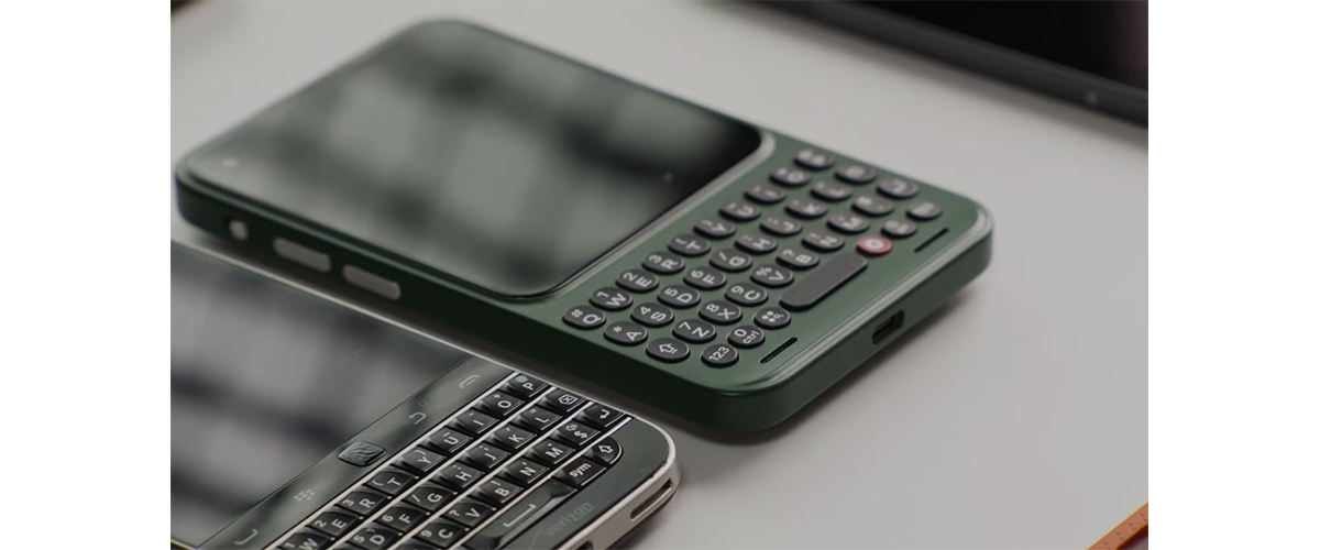 Clicks Communicator: телефон з фізичною клавіатурою в стилі BlackBerry