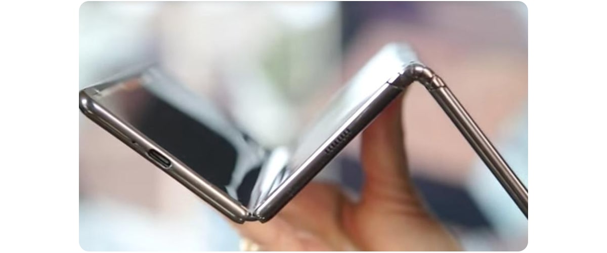 Перший потрійний складаний смартфон від Huawei