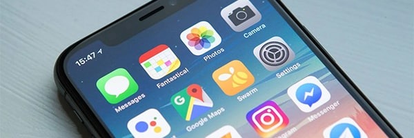 Samsung відмовилася постачати дисплеї для iPhone SE 4