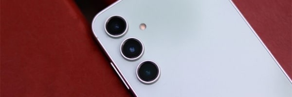 У мережу злили 2 класні новини про Samsung Galaxy S24 FE