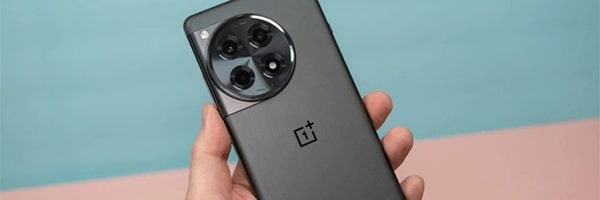 OnePlus запустит на рынок смартфон с батареей на 7000 мАч