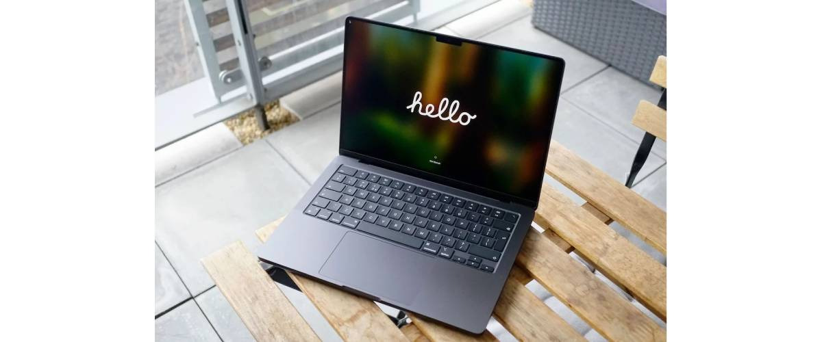 Apple готує недорогий MacBook з мобільним процесором A18 Pro