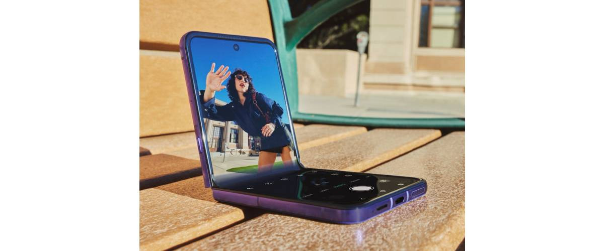 Motorola представила сразу три новых гибких смартфона